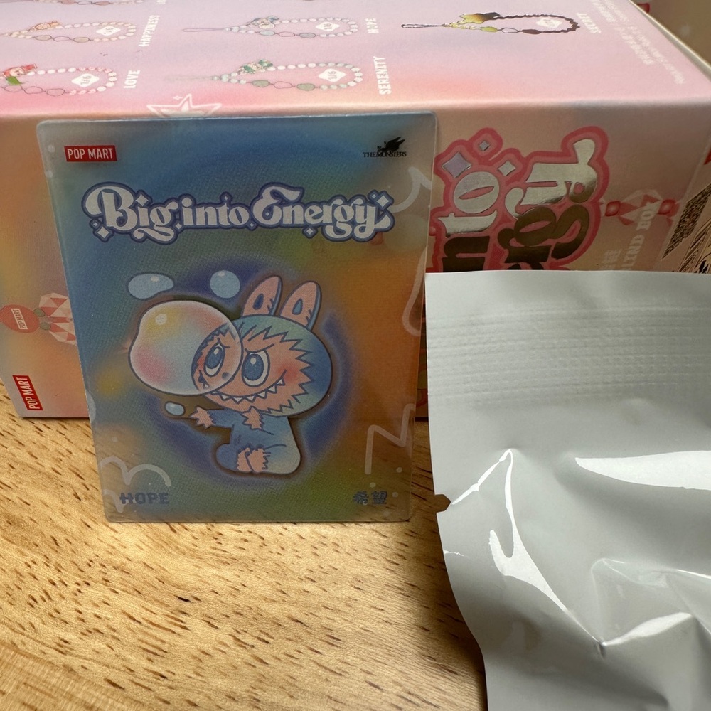 THE MONSTERS Big Into Energy Phone Charm 'HOPE’